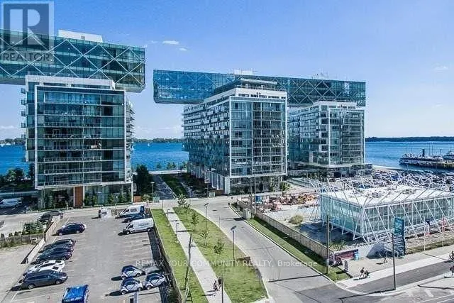 918 - 29 QUEENS QUAY E