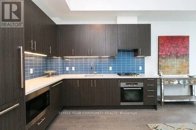 918 - 29 QUEENS QUAY E