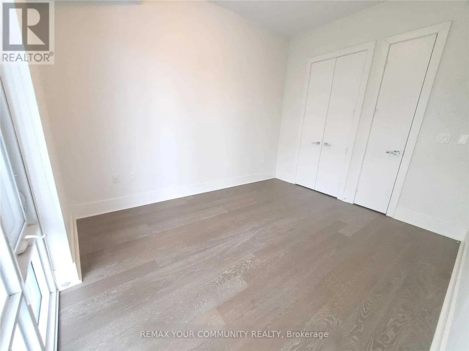 918 - 29 QUEENS QUAY E