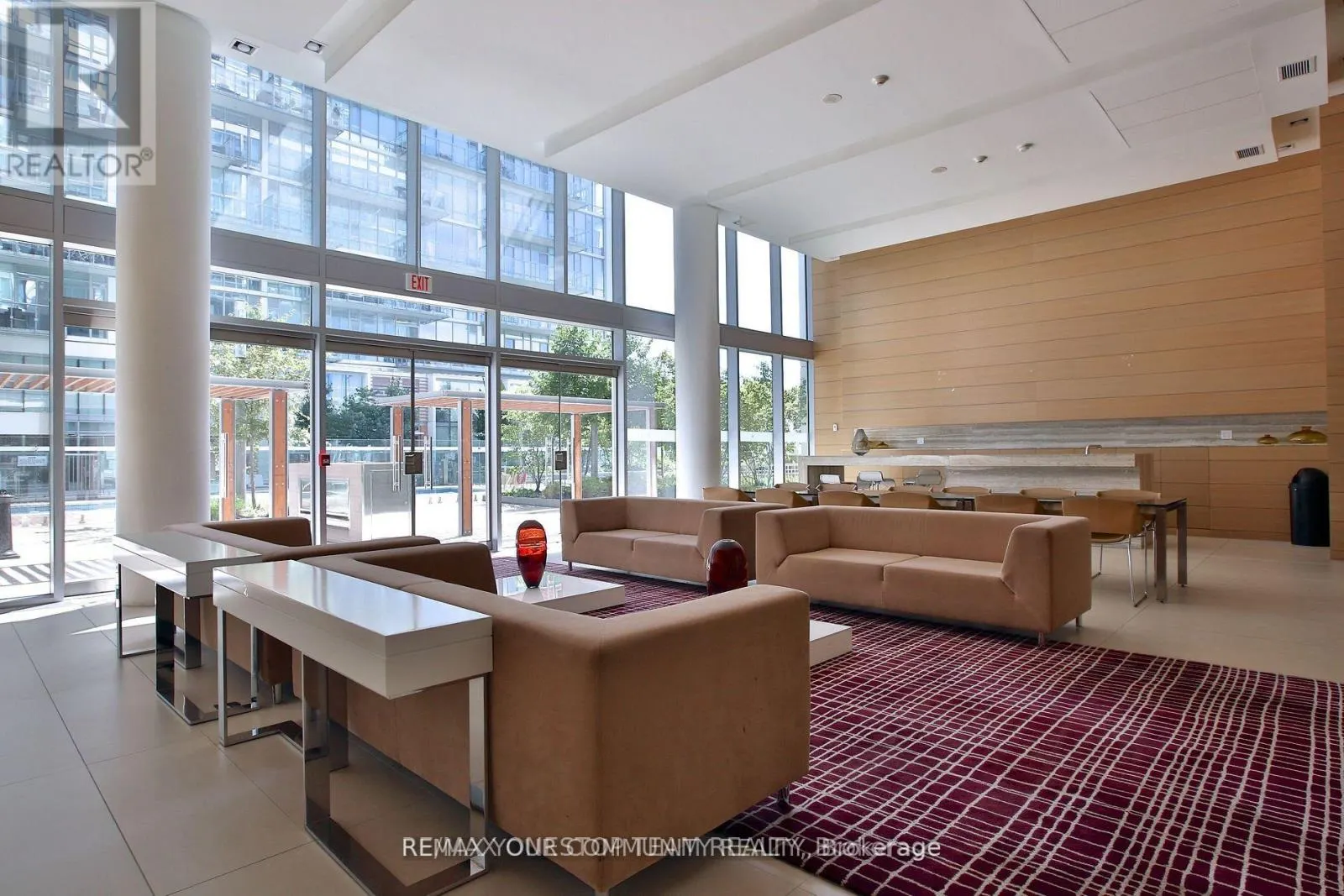 918 - 29 QUEENS QUAY E