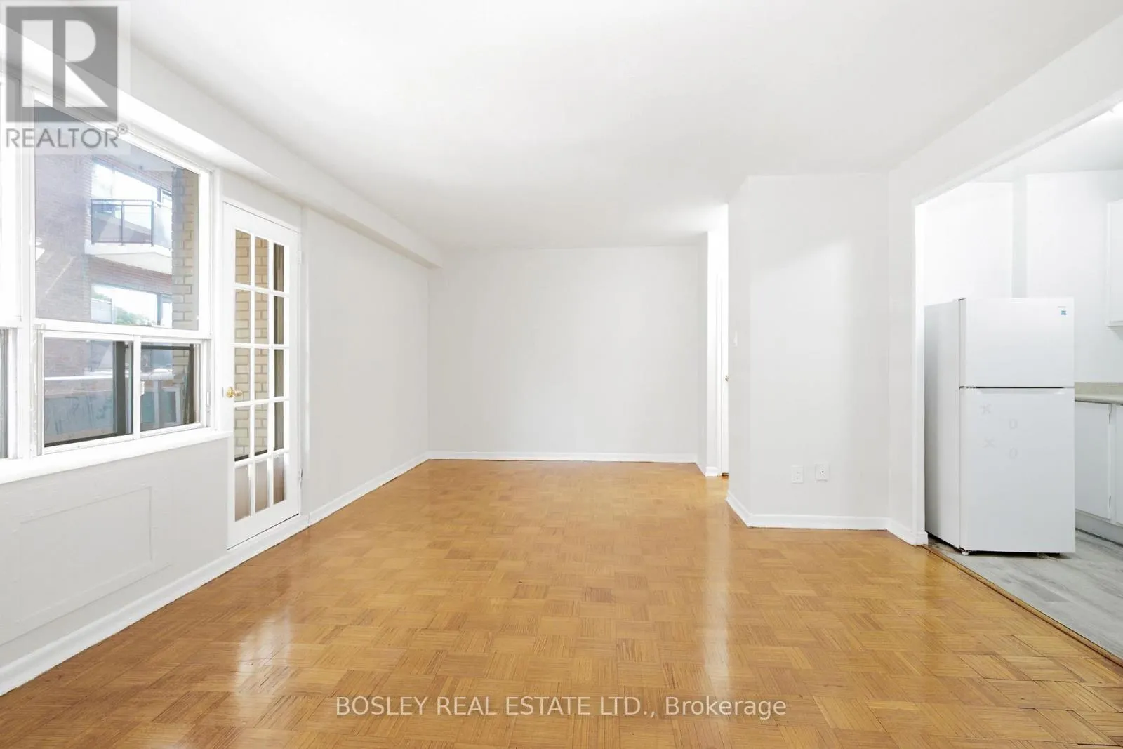 805 - 85 LAWTON BOULEVARD