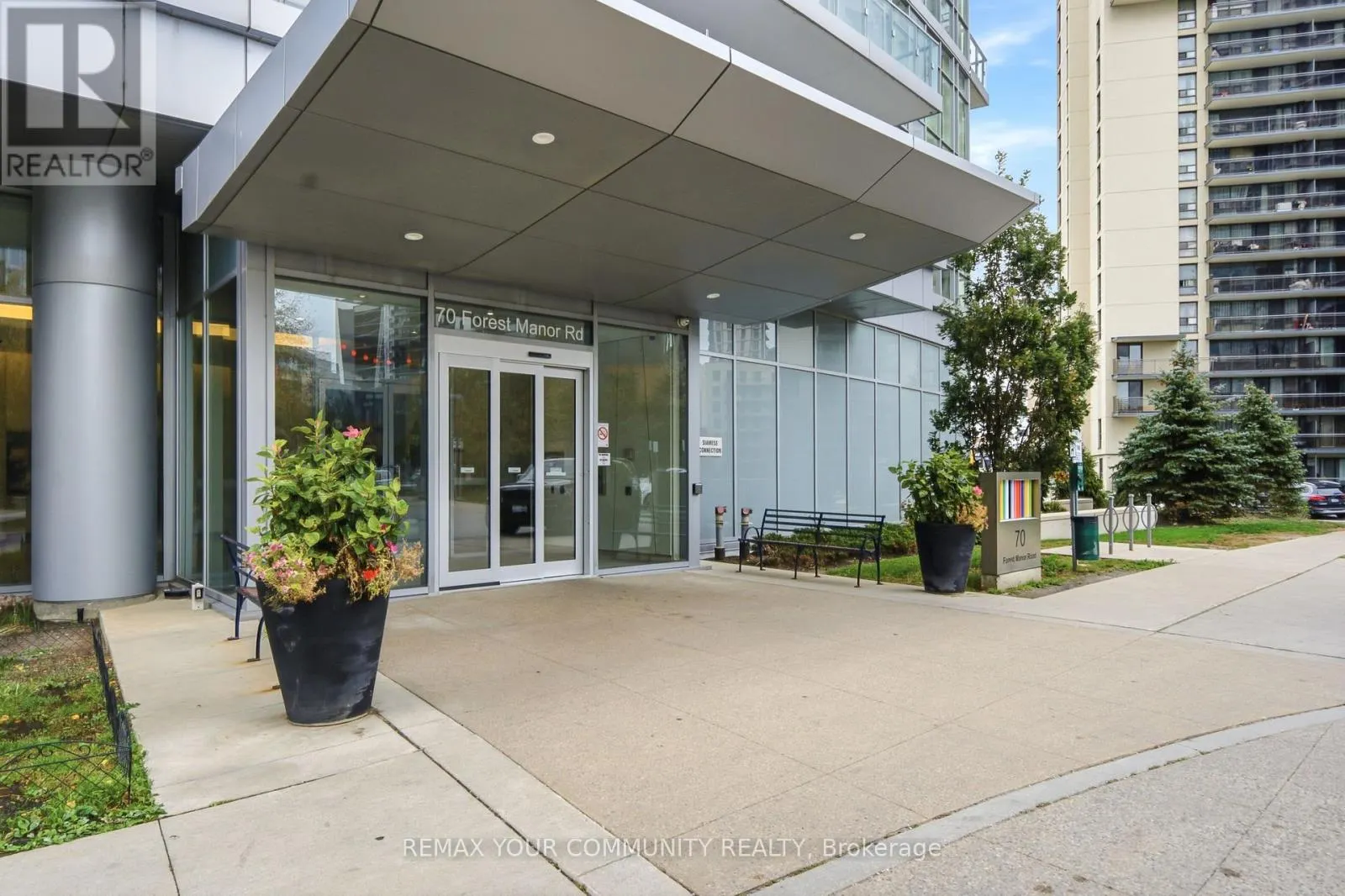 1607 - 70 FOREST MANOR ROAD