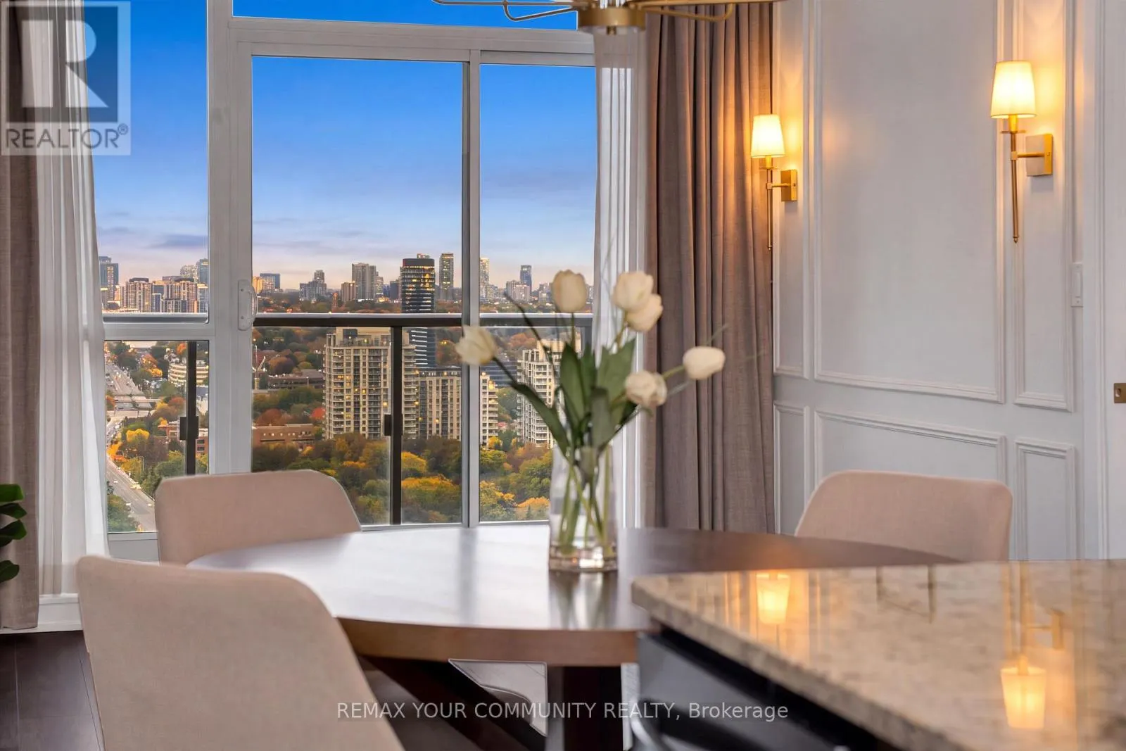 1607 - 70 FOREST MANOR ROAD