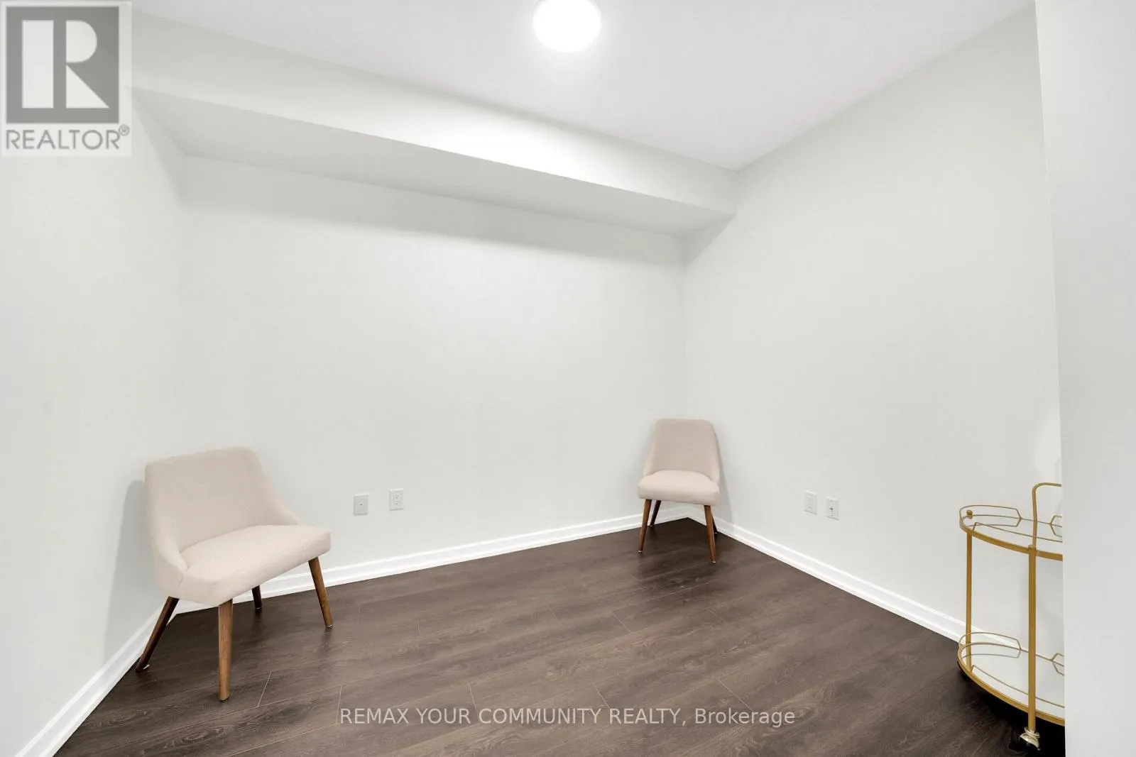 1607 - 70 FOREST MANOR ROAD