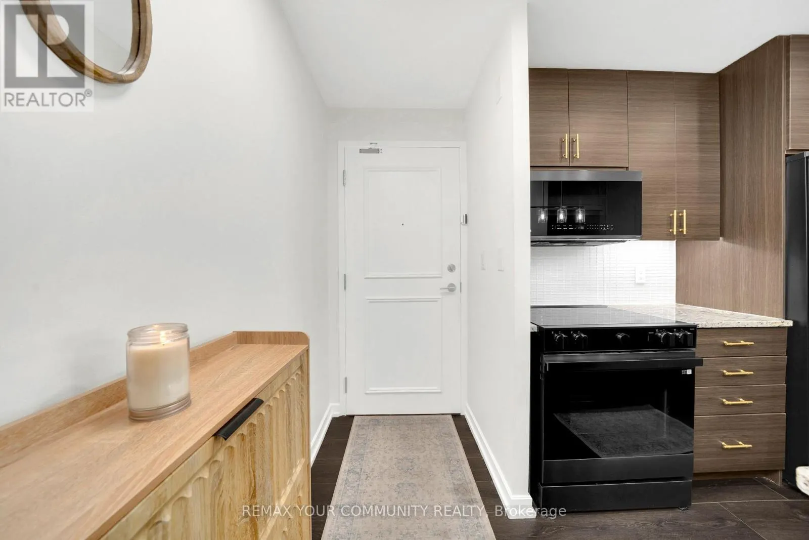 1607 - 70 FOREST MANOR ROAD
