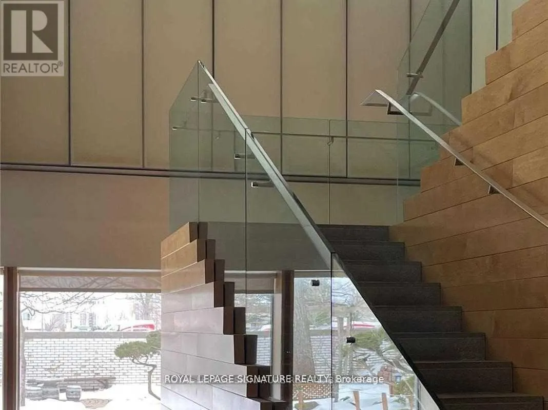 272 - 6 SAKURA WAY