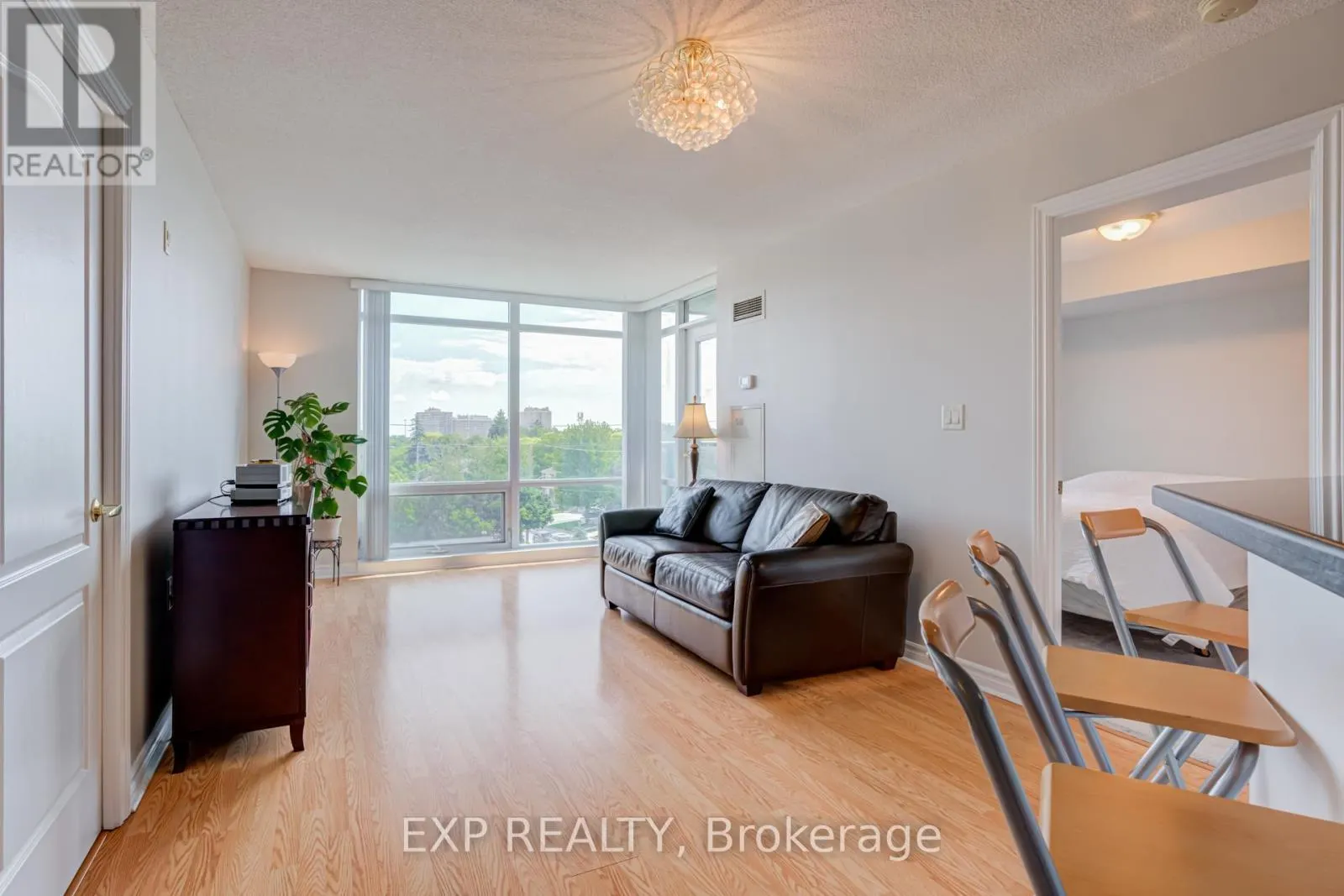506 - 3840 BATHURST STREET