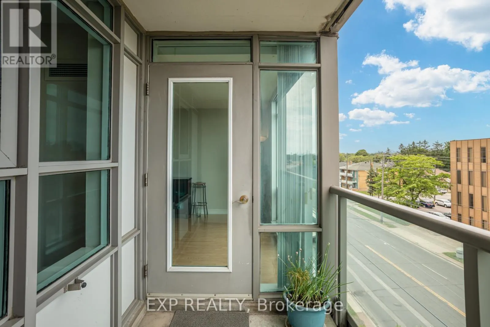 506 - 3840 BATHURST STREET