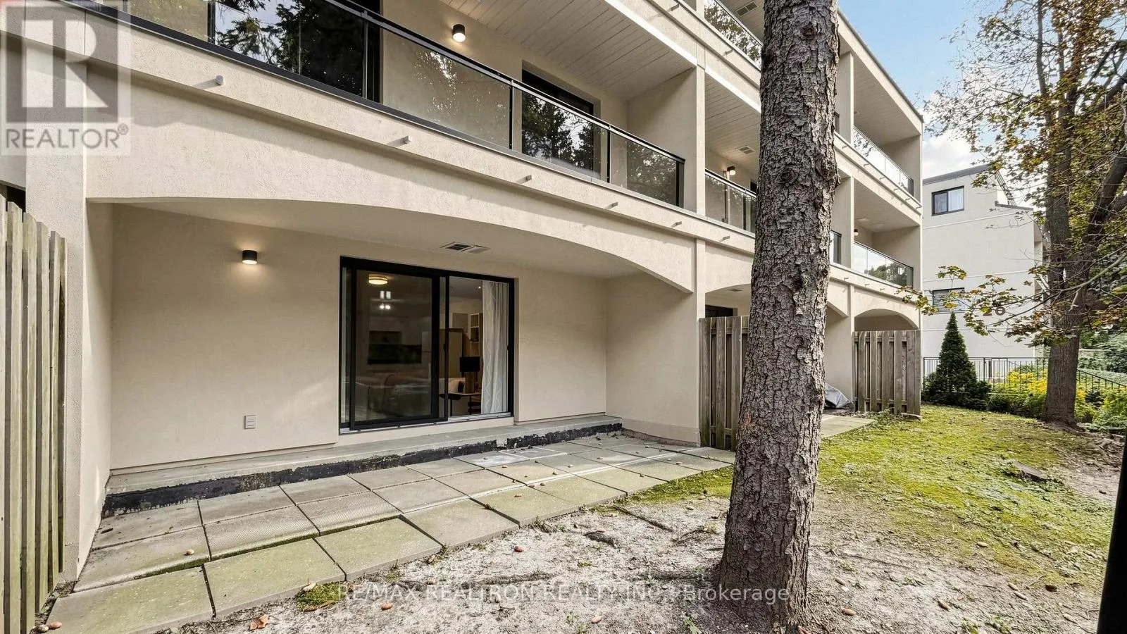 151 - 10 MOONSTONE BYWAY