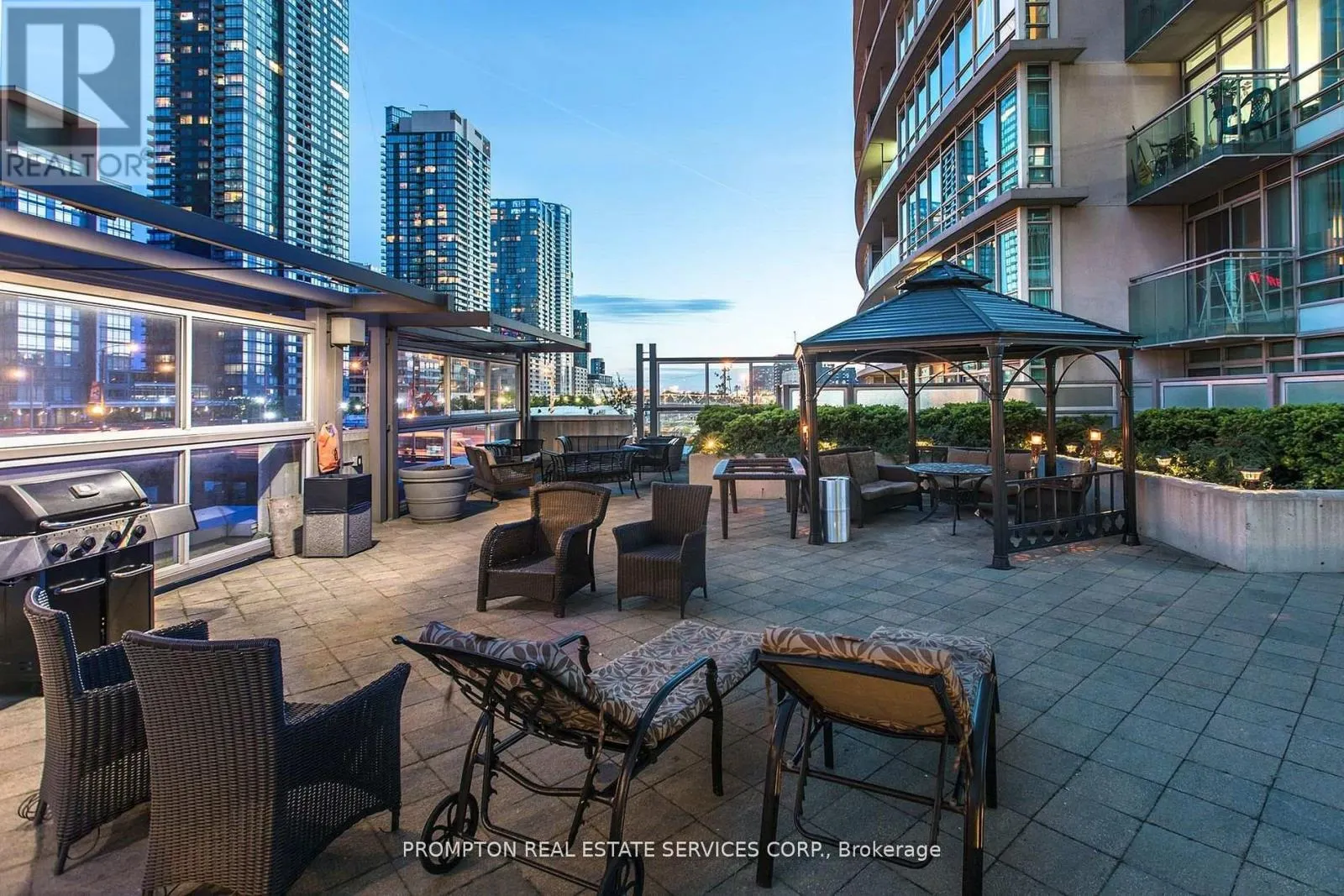 1808 - 397 FRONT STREET W