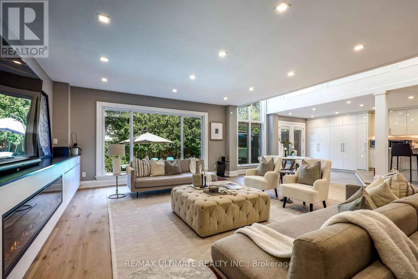 10 FIELD AVENUE