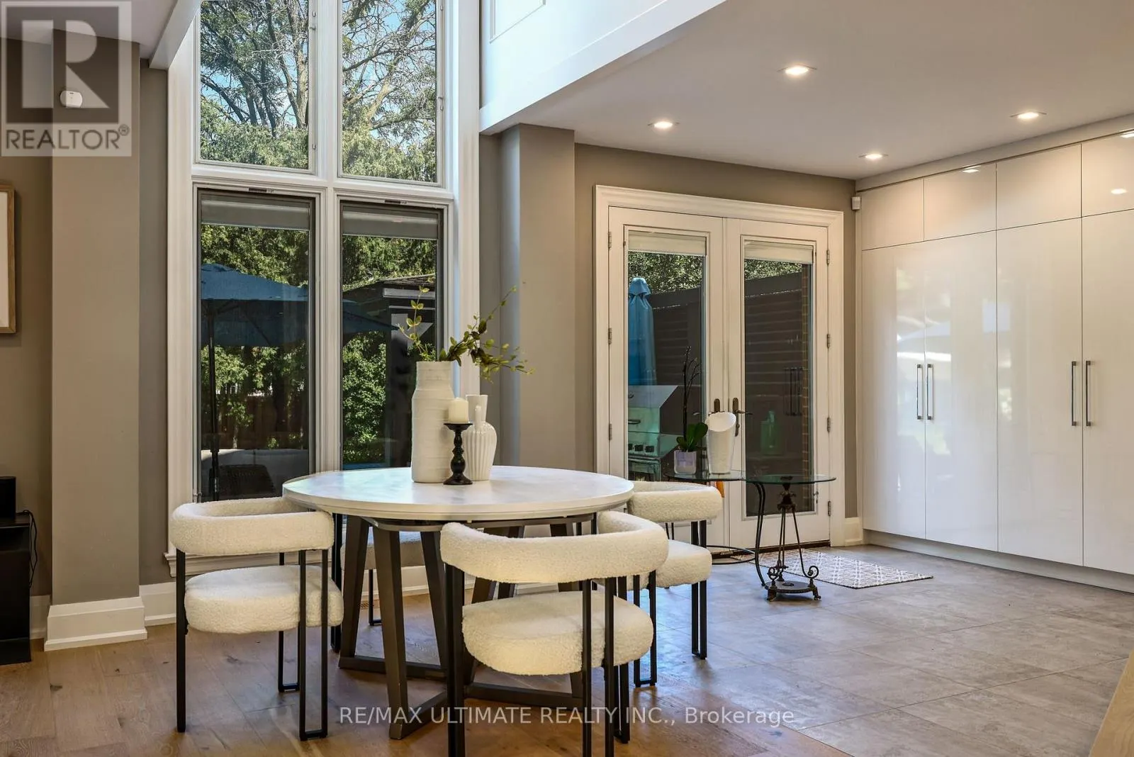 10 FIELD AVENUE