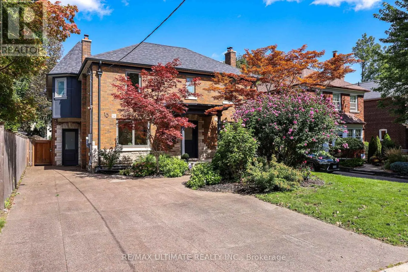 10 FIELD AVENUE