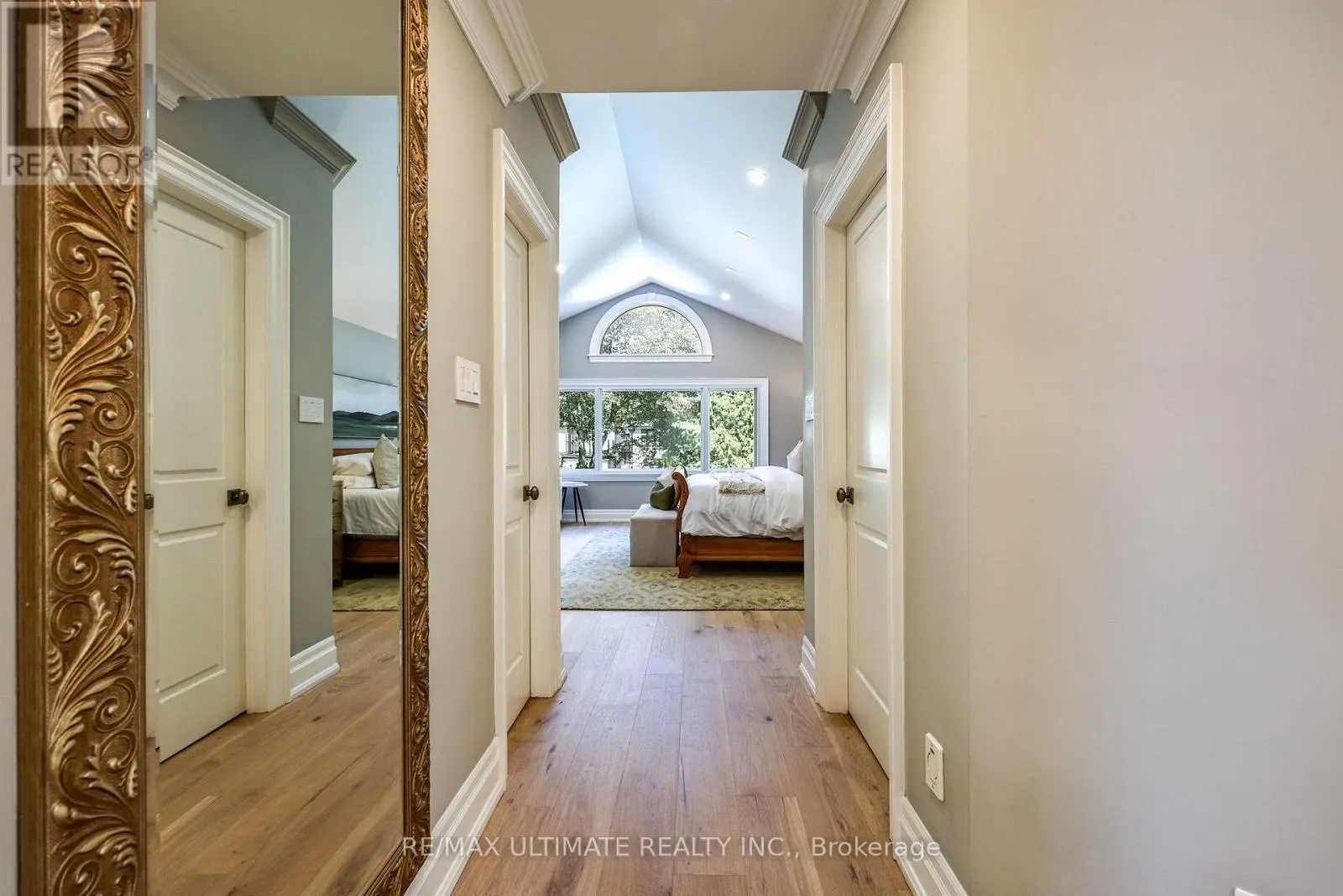 10 FIELD AVENUE