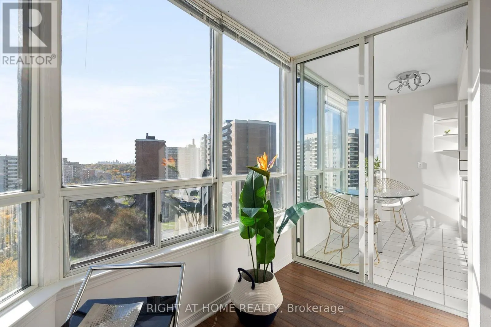 1208 - 1101 STEELES AVENUE W