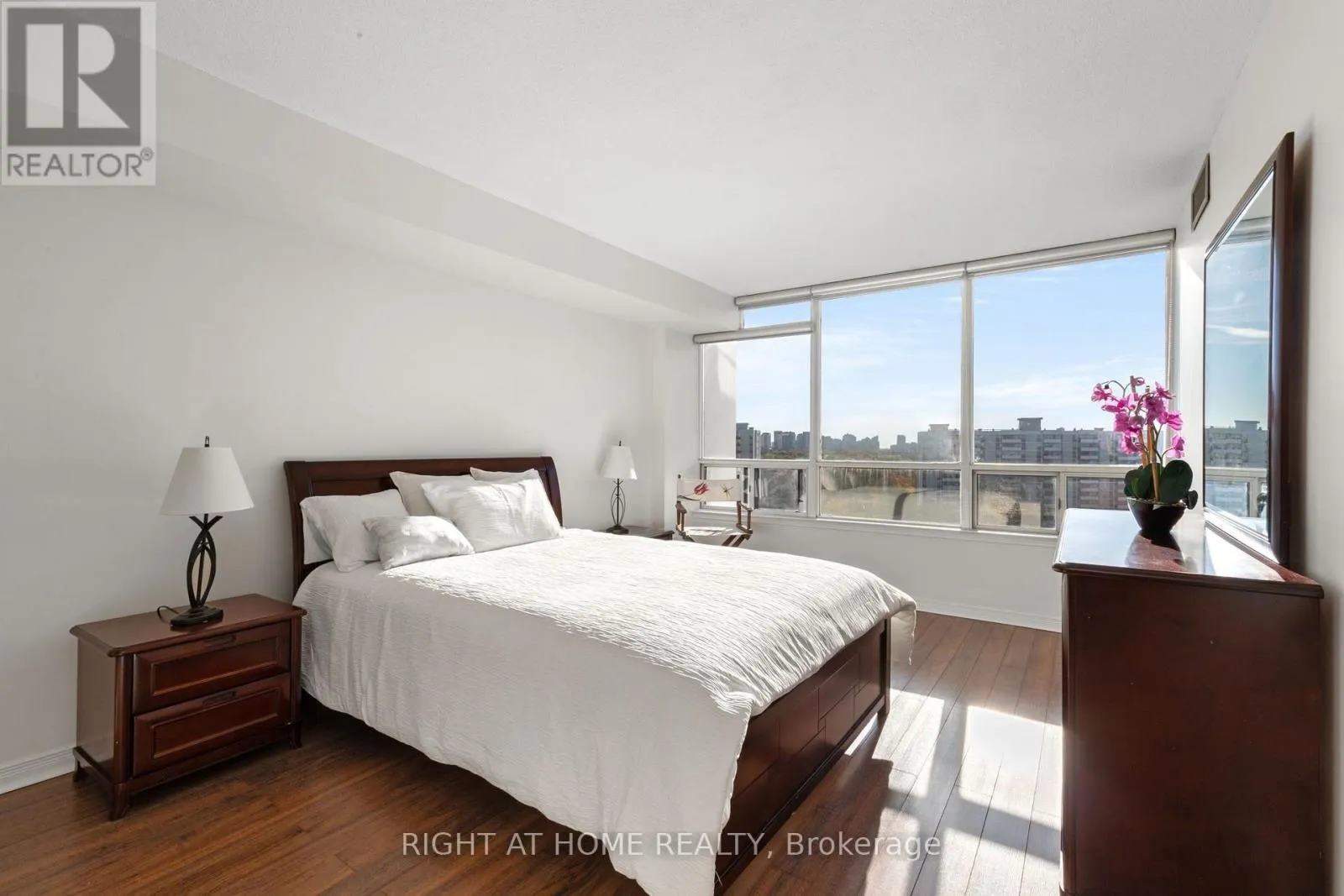 1208 - 1101 STEELES AVENUE W