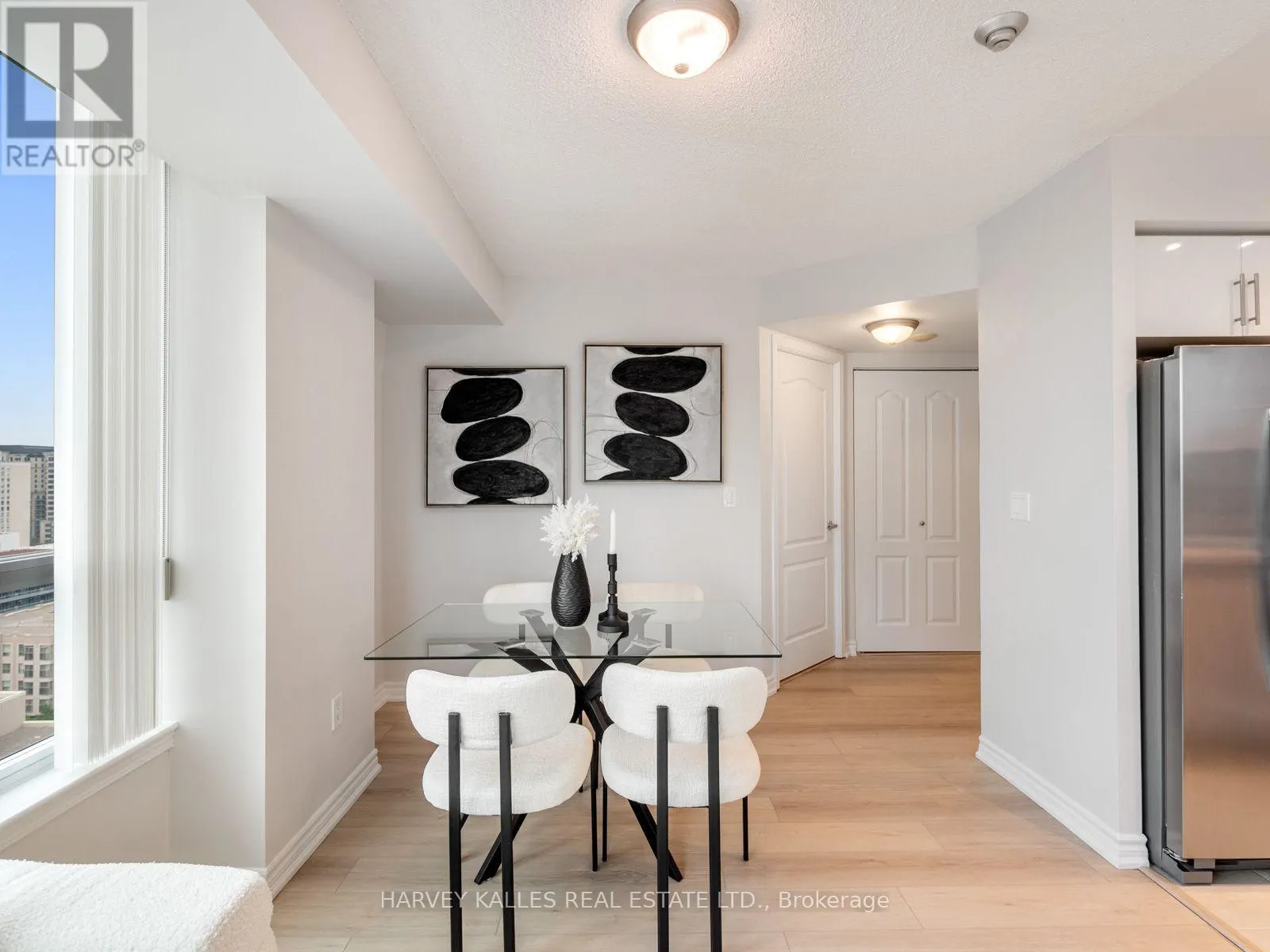 1814 - 17 BARBERRY PLACE