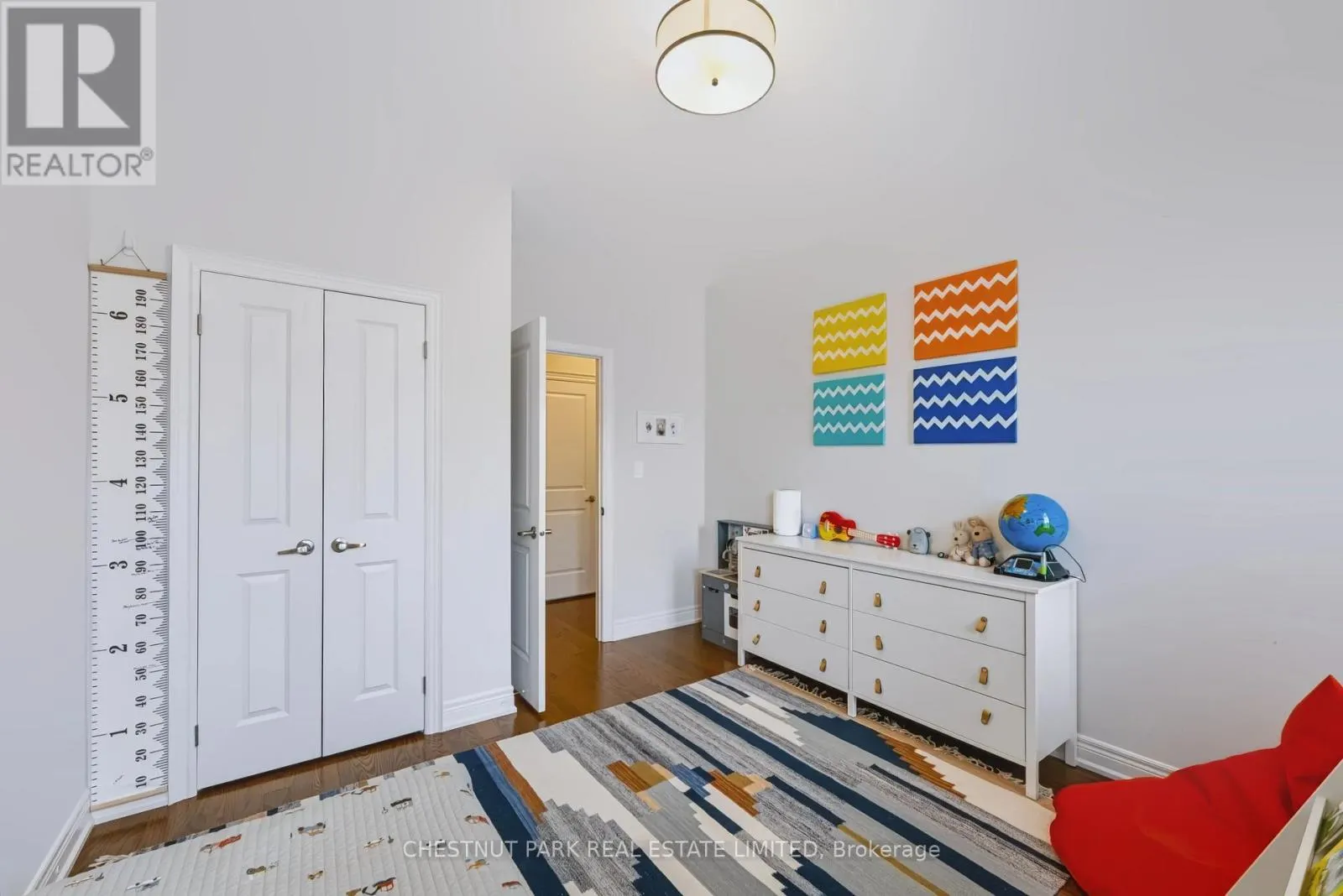 69 BLOORVIEW PLACE
