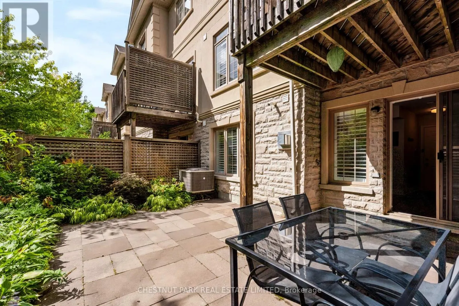69 BLOORVIEW PLACE