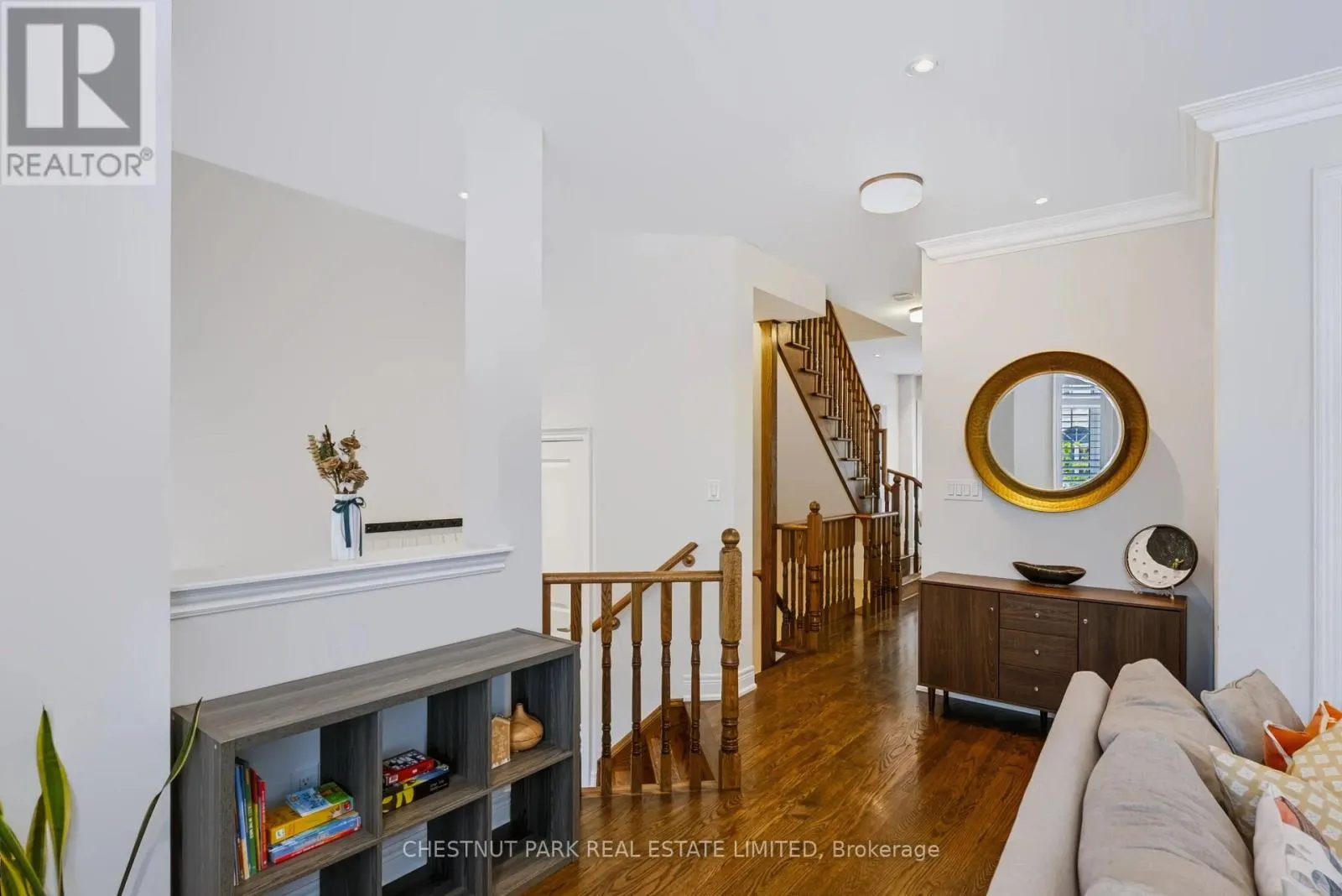 69 BLOORVIEW PLACE