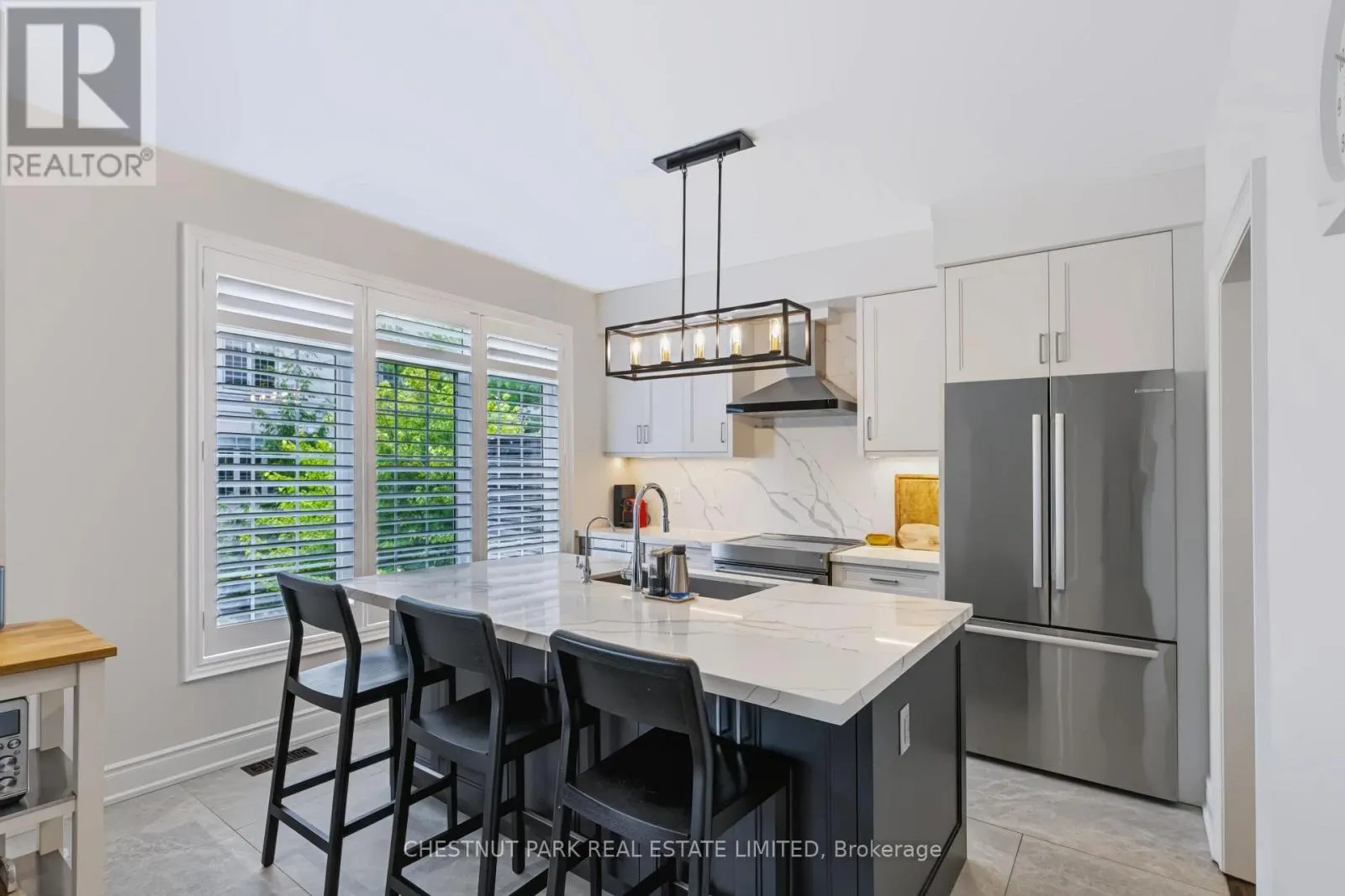 69 BLOORVIEW PLACE