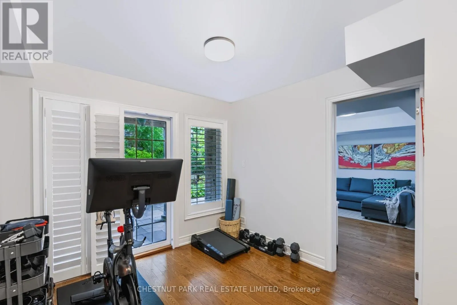 69 BLOORVIEW PLACE