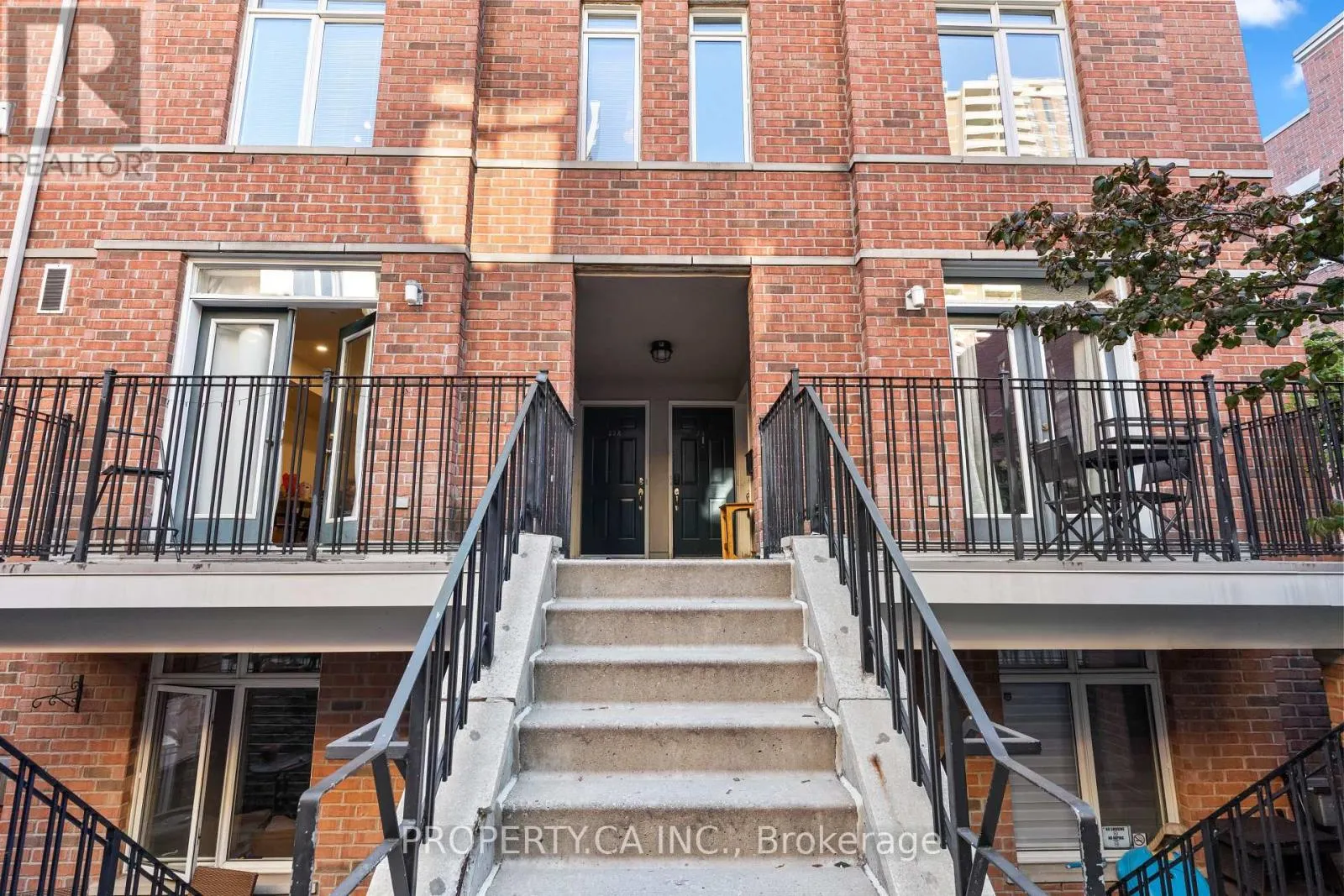 336 - 415 JARVIS STREET