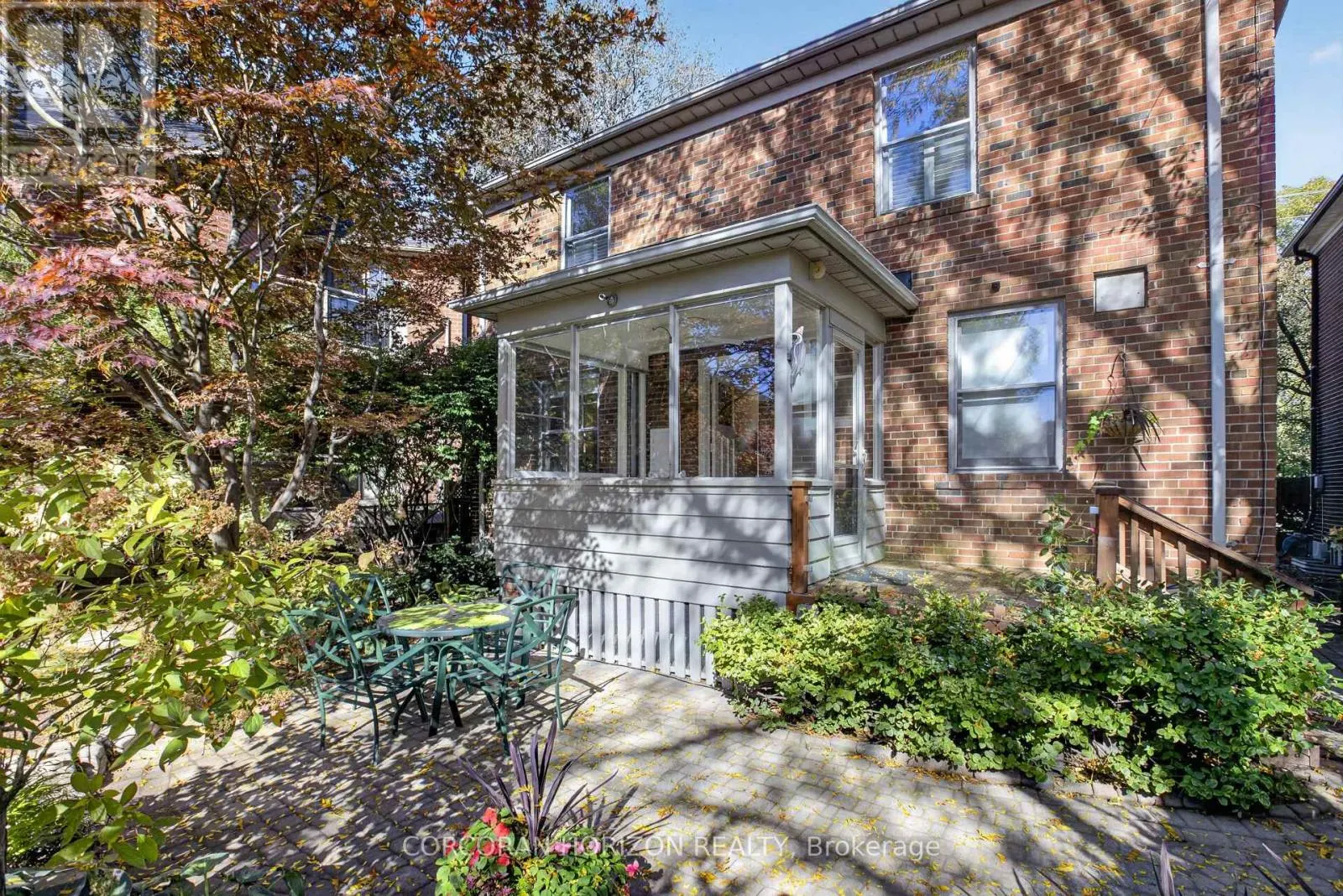 27 ARMOUR BOULEVARD