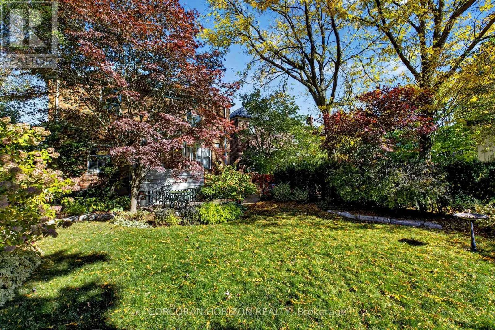 27 ARMOUR BOULEVARD