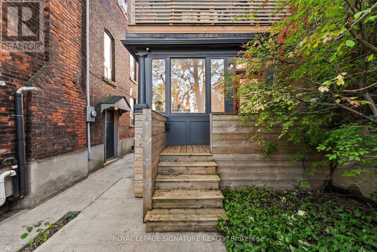 540 CRAWFORD STREET