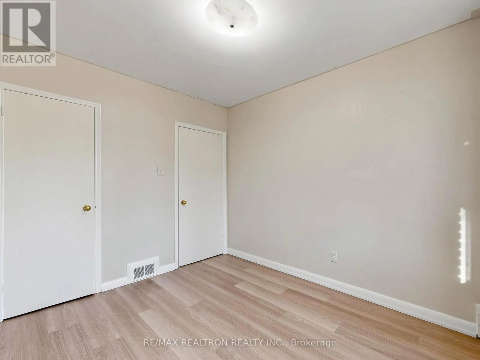 33 SUMNER HEIGHTS DRIVE