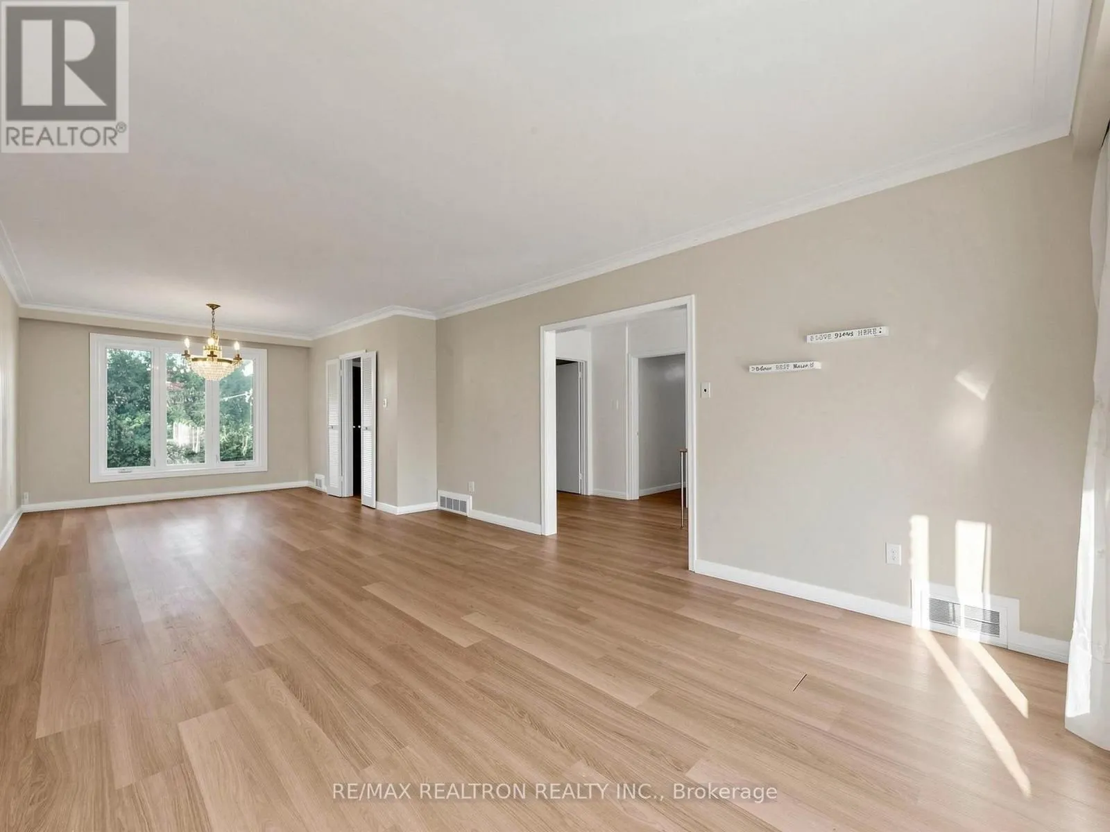 33 SUMNER HEIGHTS DRIVE