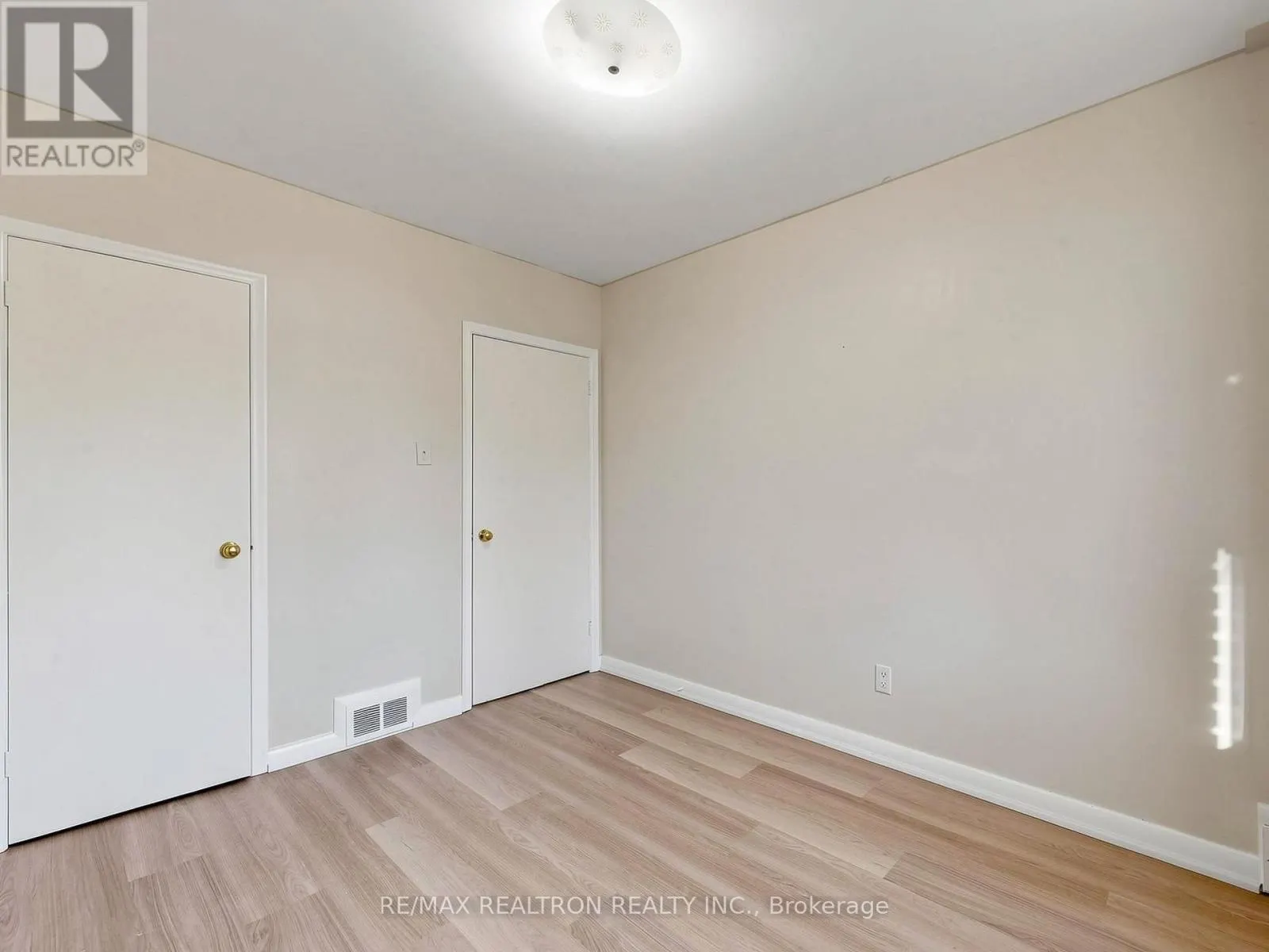33 SUMNER HEIGHTS DRIVE