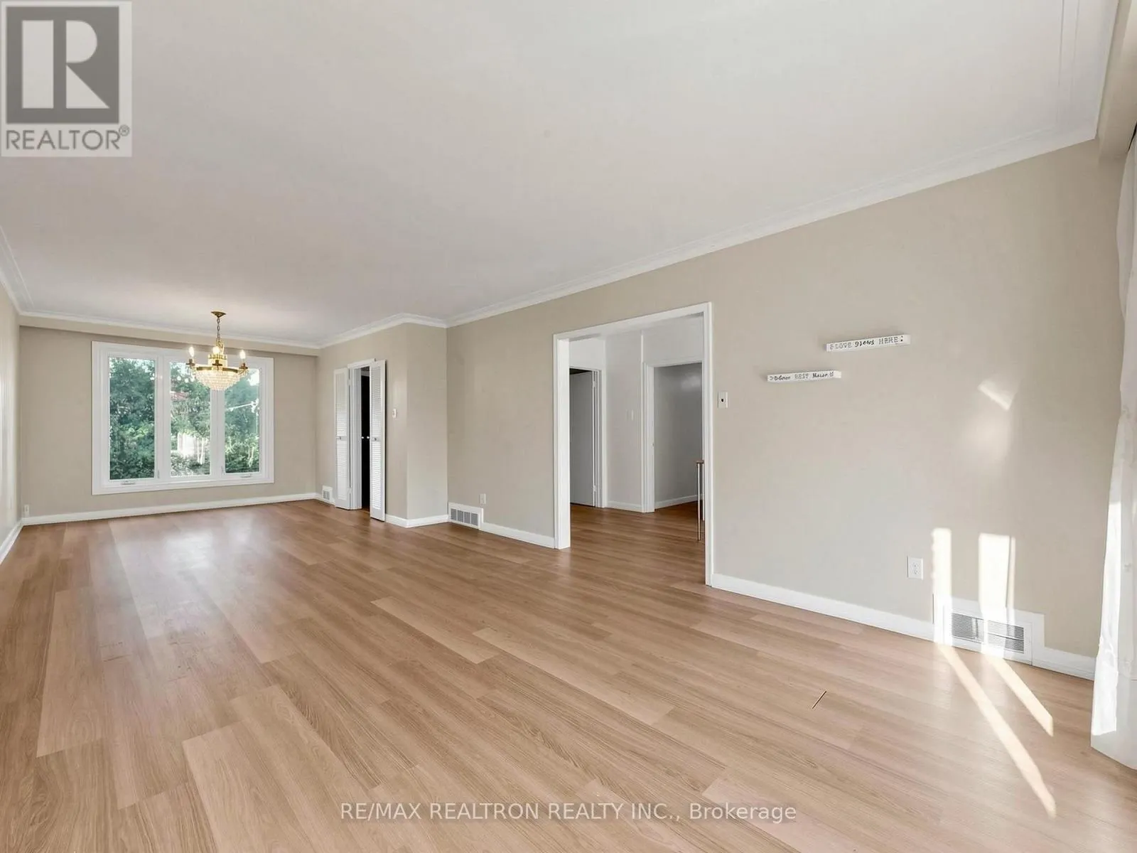 33 SUMNER HEIGHTS DRIVE