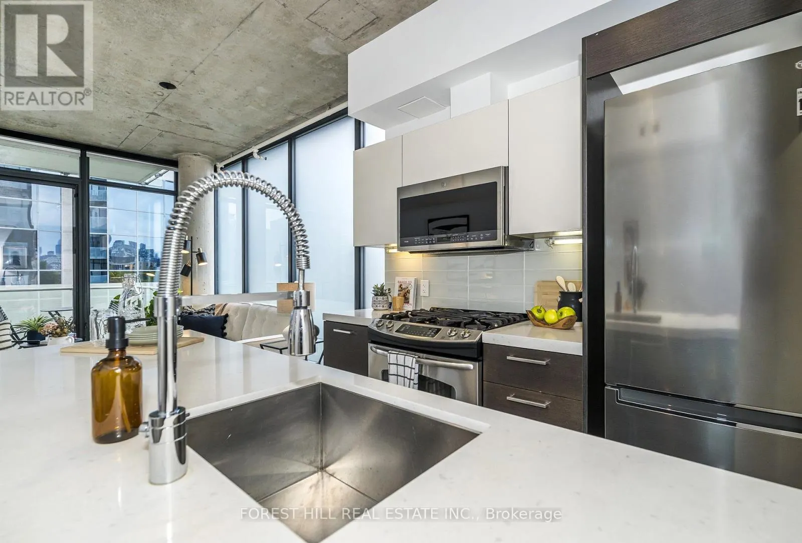 611 - 25 STAFFORD STREET