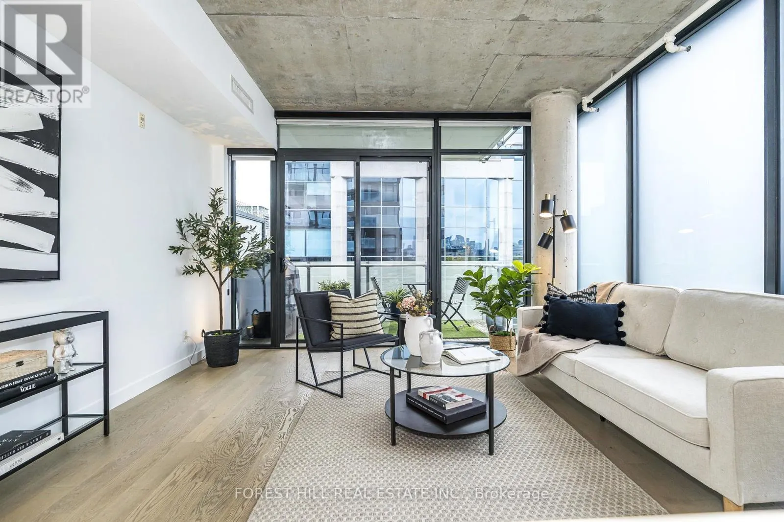 611 - 25 STAFFORD STREET