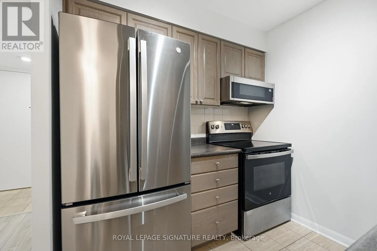 701 - 228 QUEENS QUAY W