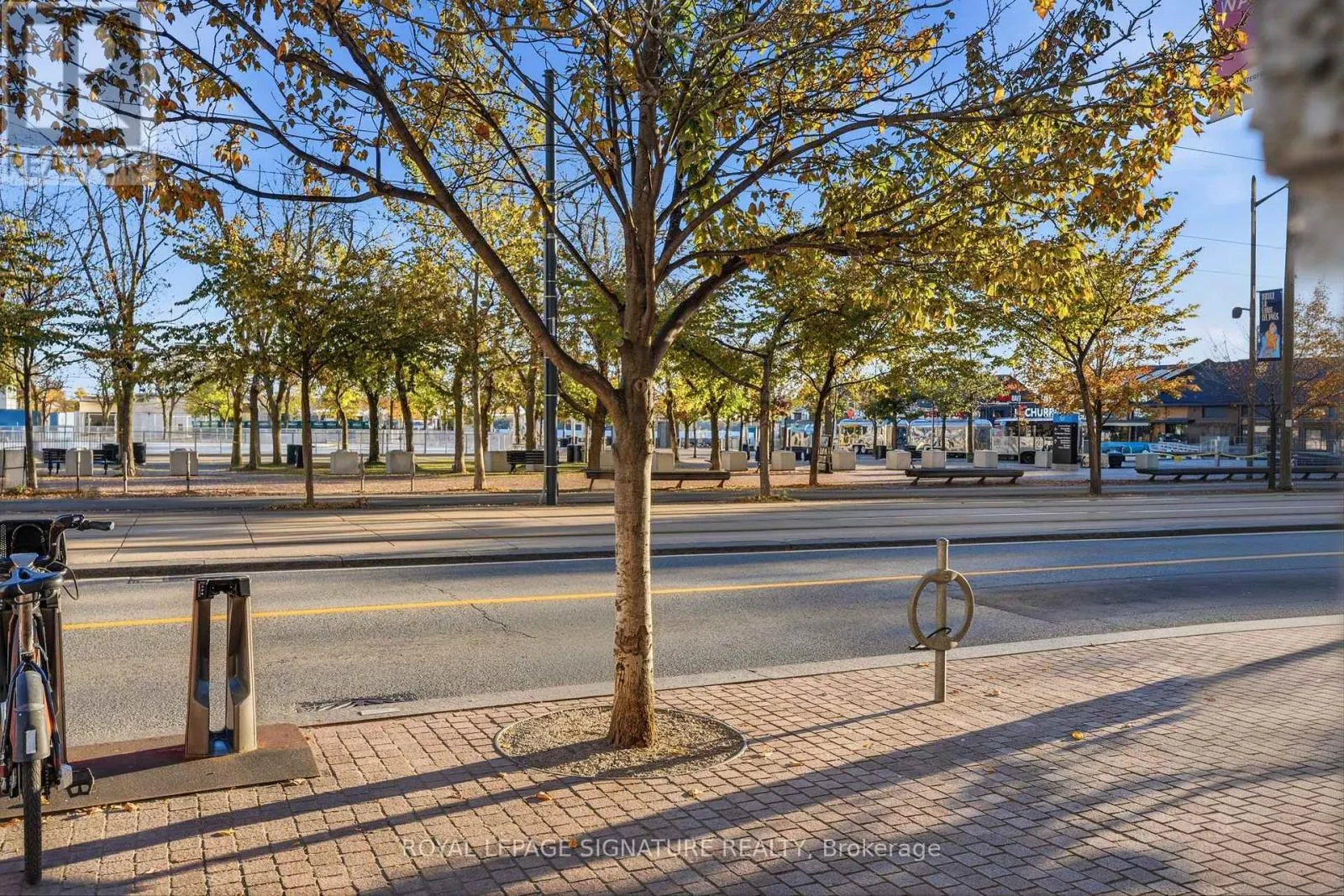 701 - 228 QUEENS QUAY W