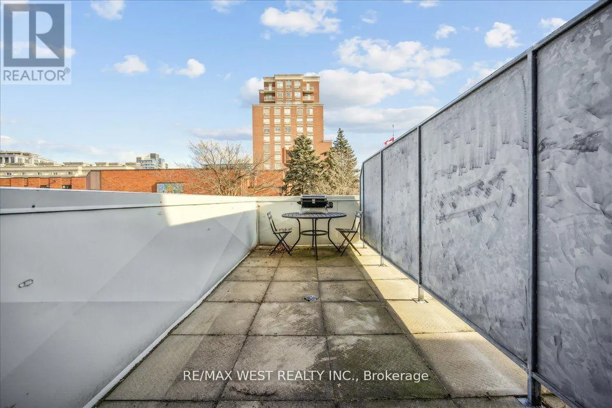 203 - 1 HYCREST AVENUE