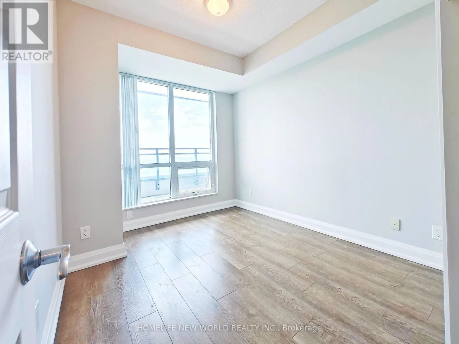 LPH07 - 18 HOLMES AVENUE
