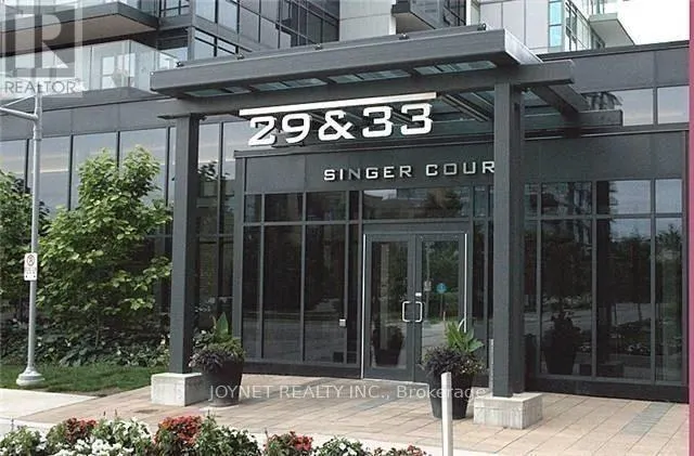 305 - 29 SINGER COURT