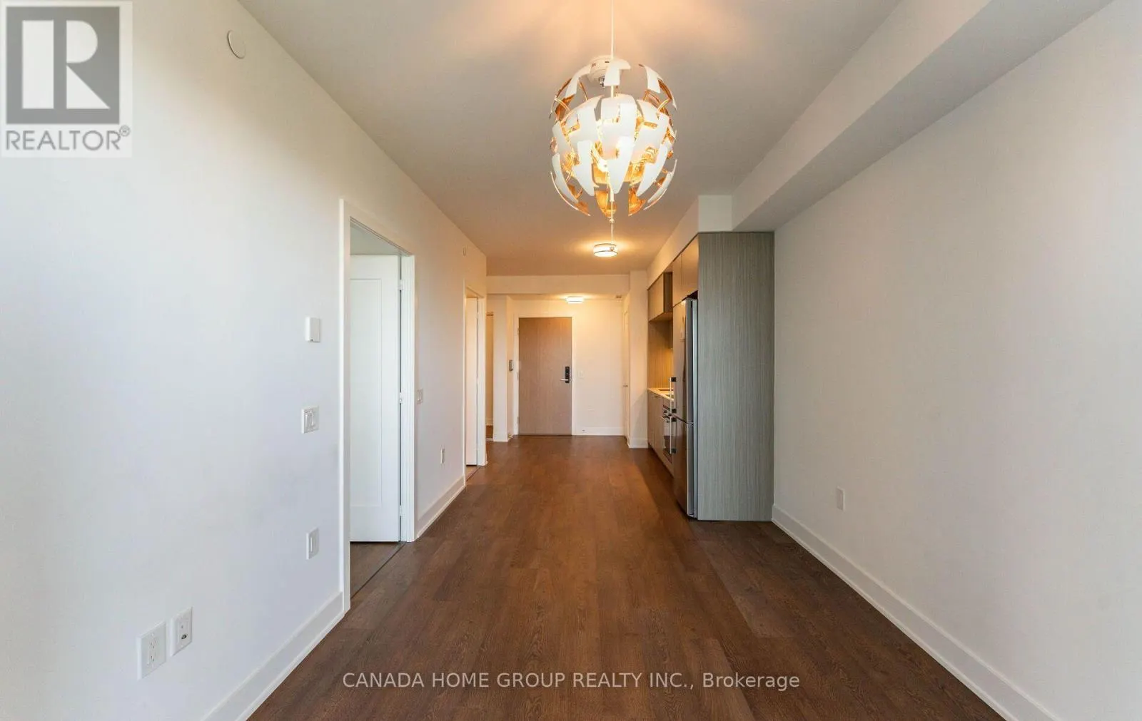 3405 - 575 BLOOR STREET E