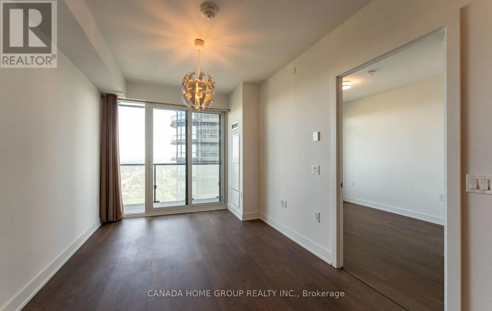 3405 - 575 BLOOR STREET E