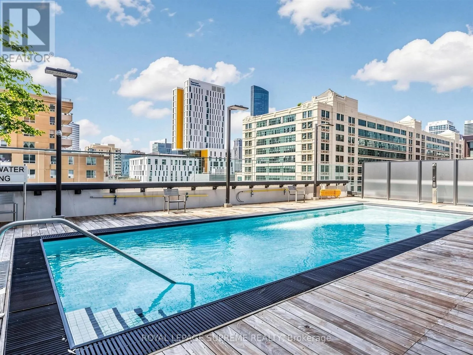 705 - 159 DUNDAS STREET E