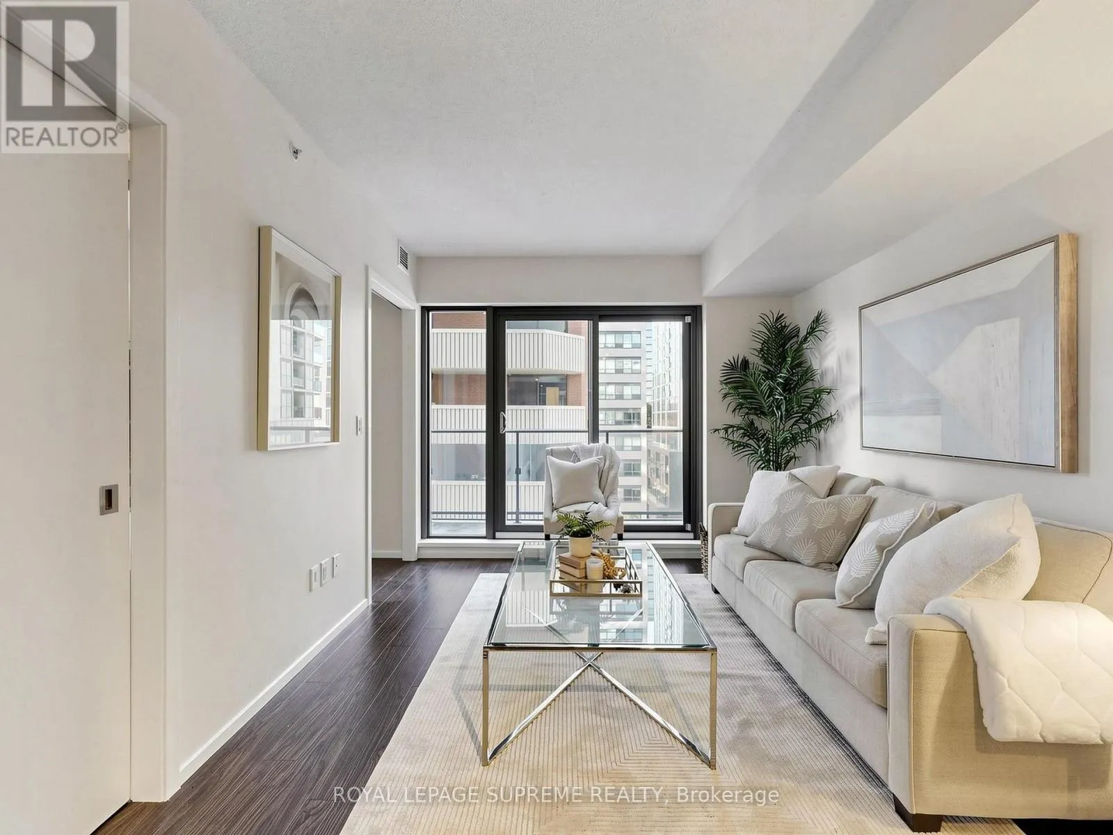 705 - 159 DUNDAS STREET E
