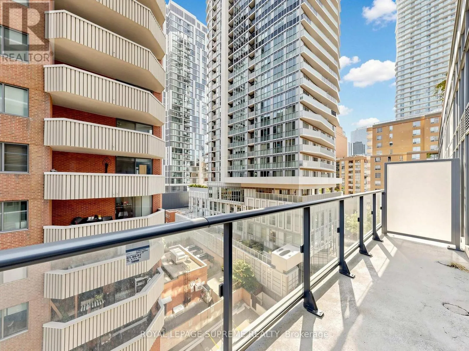705 - 159 DUNDAS STREET E