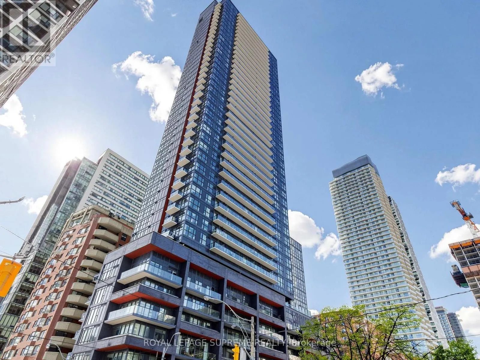 705 - 159 DUNDAS STREET E