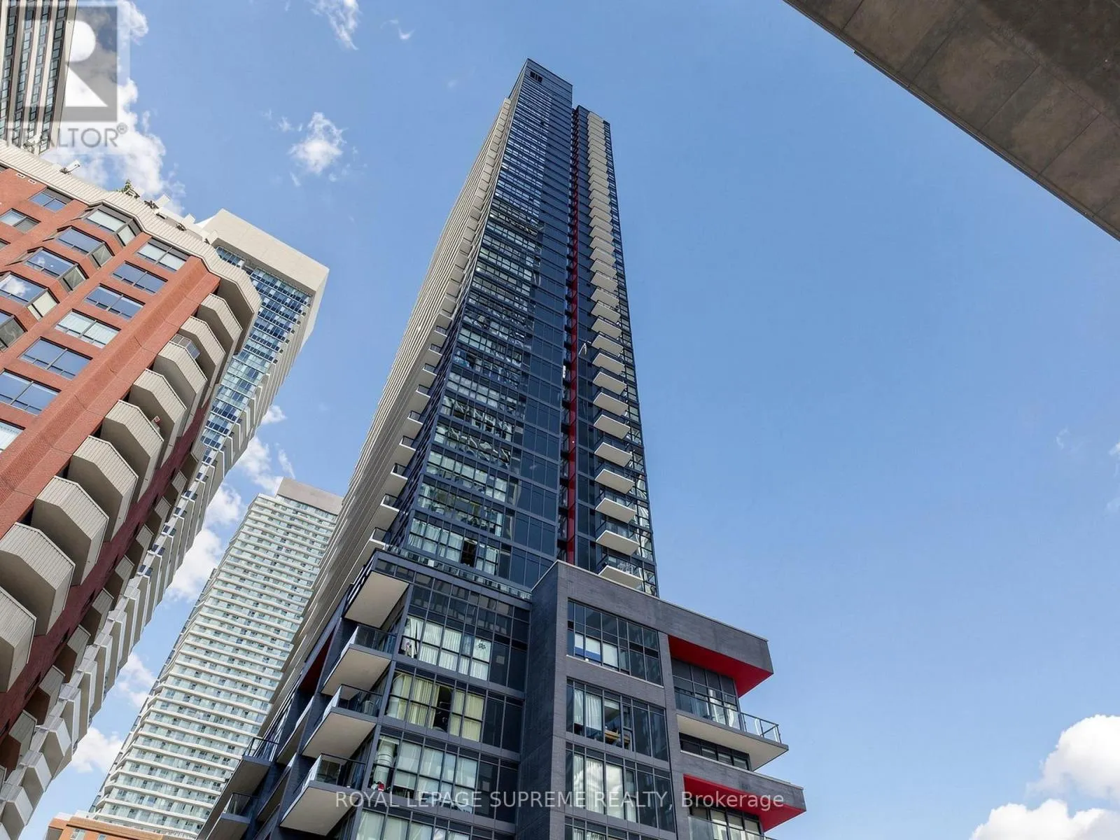 705 - 159 DUNDAS STREET E