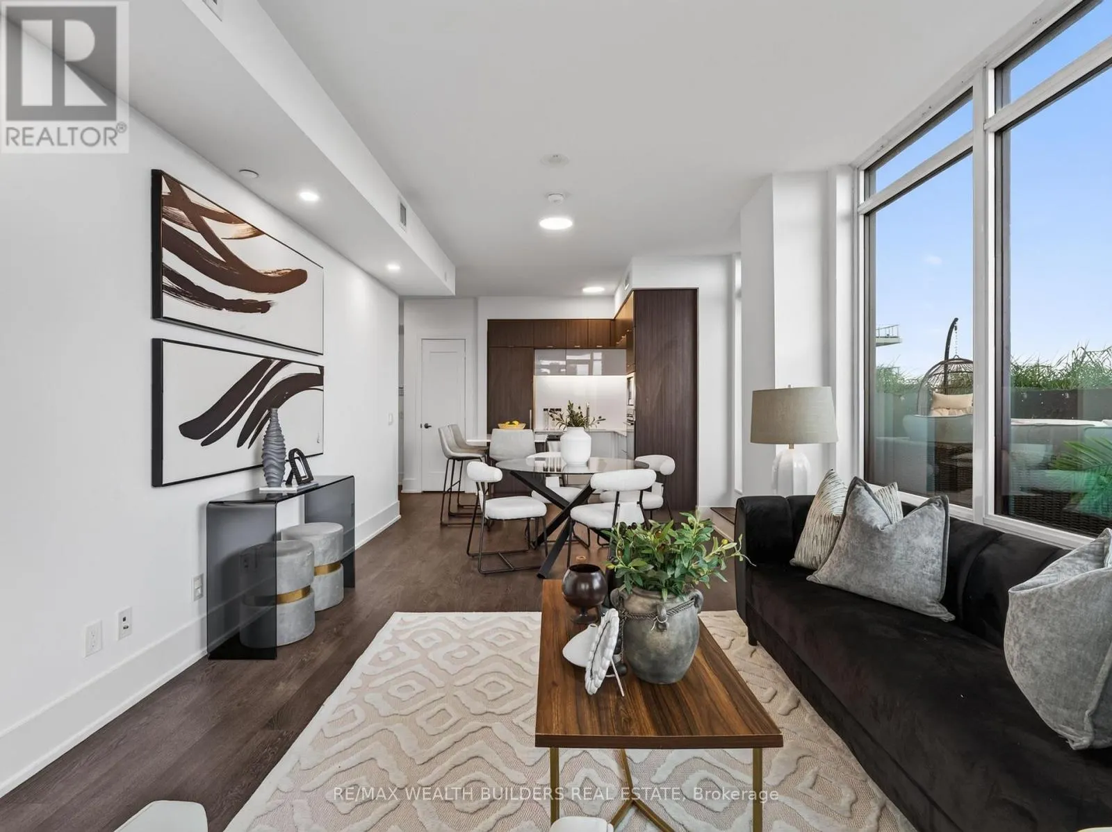 1133 - 15 MERCHANTS WHARF WAY