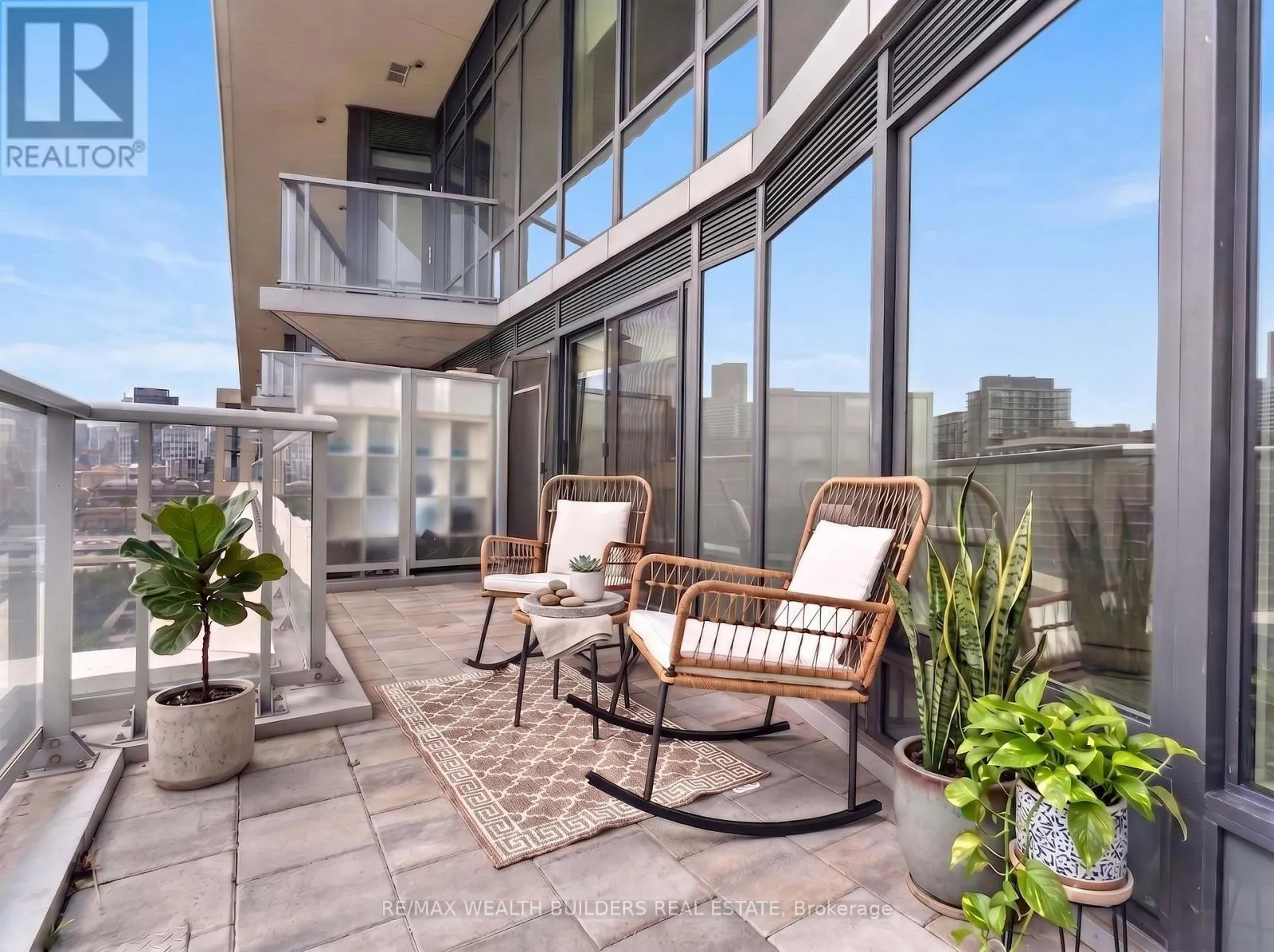 1133 - 15 MERCHANTS WHARF WAY